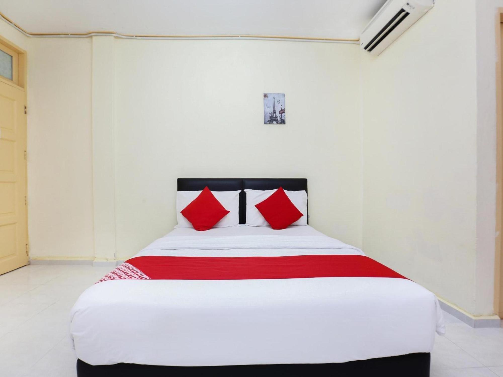 Super Oyo 89640 Hotel Pelangi Marang Kültér fotó