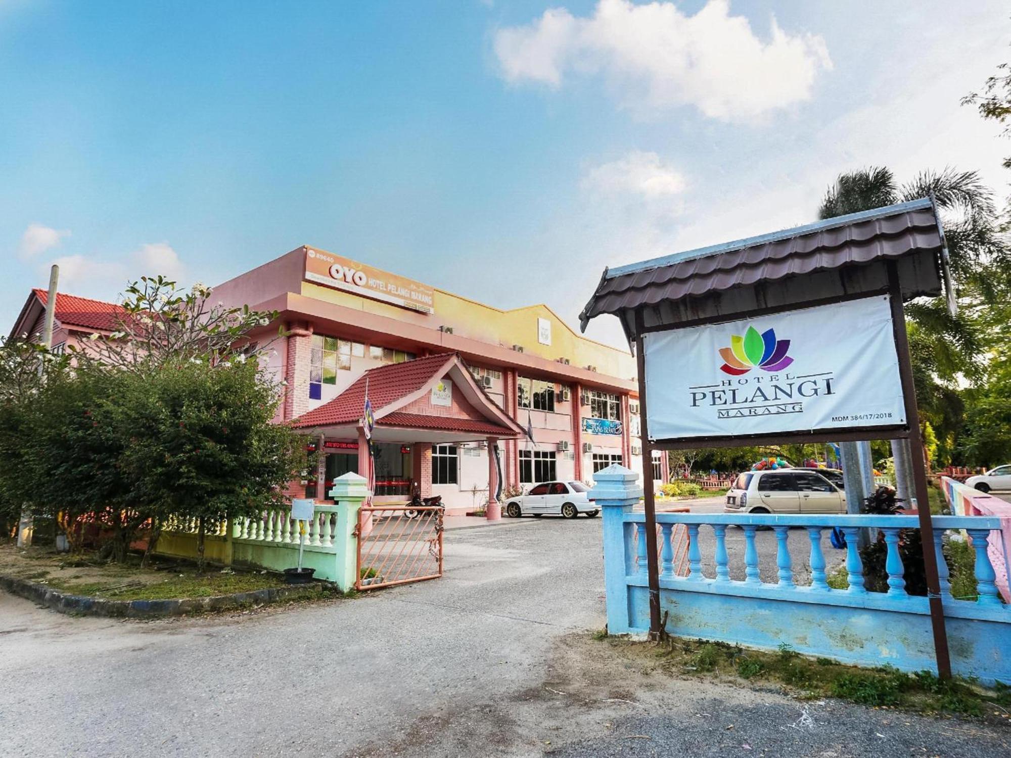 Super Oyo 89640 Hotel Pelangi Marang Kültér fotó