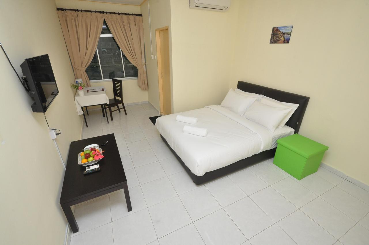 Super Oyo 89640 Hotel Pelangi Marang Kültér fotó
