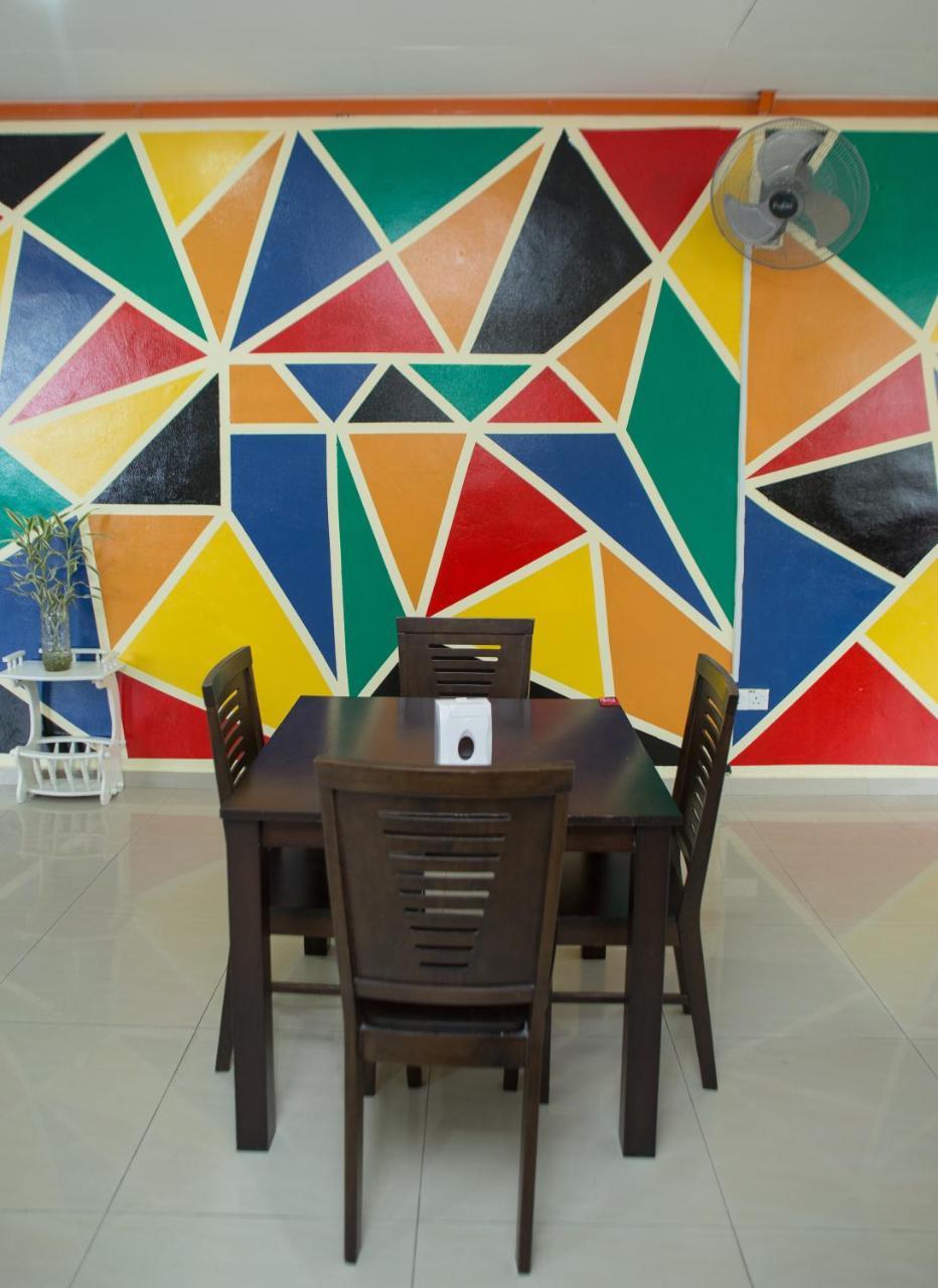 Super Oyo 89640 Hotel Pelangi Marang Kültér fotó