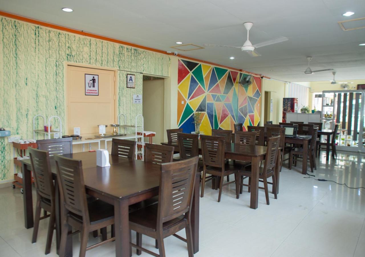 Super Oyo 89640 Hotel Pelangi Marang Kültér fotó